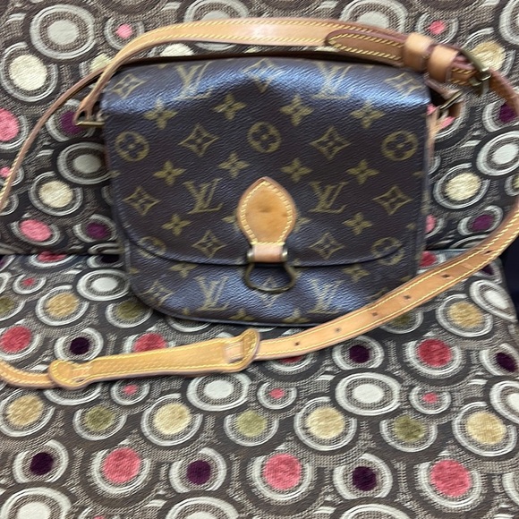 Louis Vuitton St Cloud - Picture 1 of 16